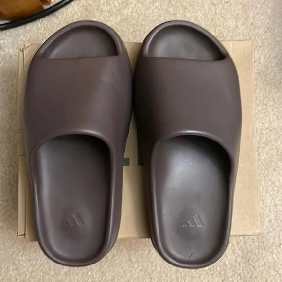 Yeezy | Shoes | Yeezy Slide Size 8 Brand New In Box Dark  display picture 3